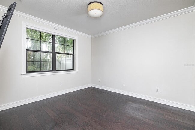 Building Photo - 222 S Audubon Ave