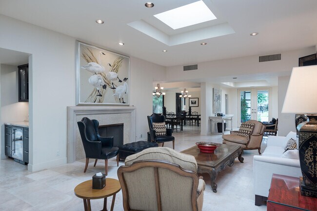 Building Photo - 3 Cornell Dr