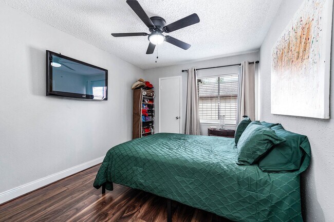 Building Photo - 12668 Newbrook Dr