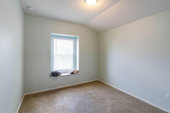 Building Photo - 404 Buttercup Creek Blvd