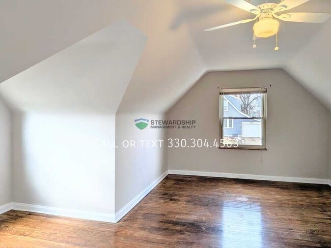 Building Photo - 1303 23rd St NE