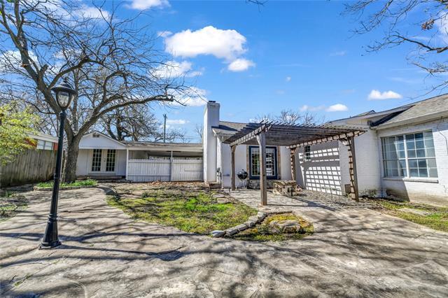 Building Photo - 415 W Couts St