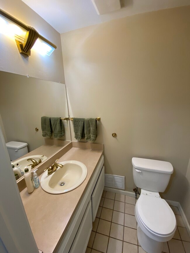 Building Photo - 37283 Charter Oaks Blvd