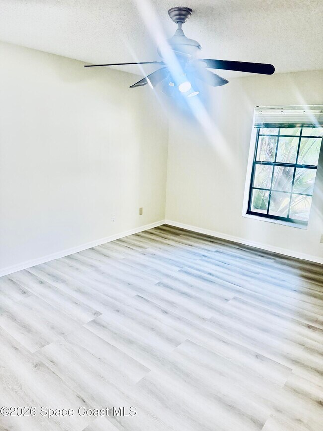 Building Photo - 4795 Riverside Rd