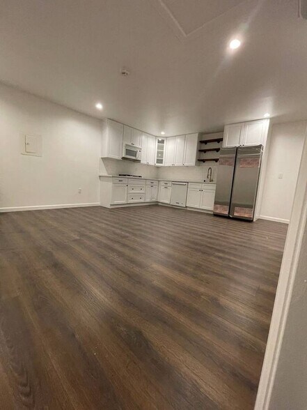 Building Photo - 24104 Highlander Rd