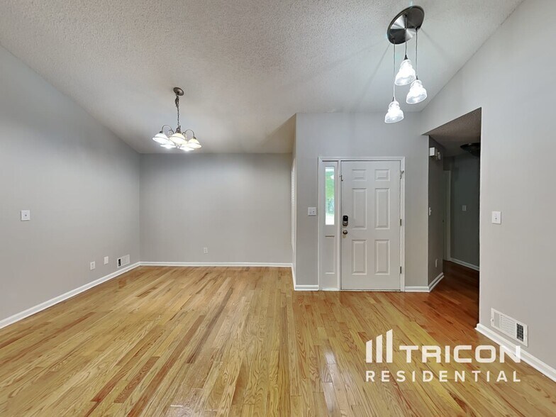 Building Photo - 118 Valleydale Dr