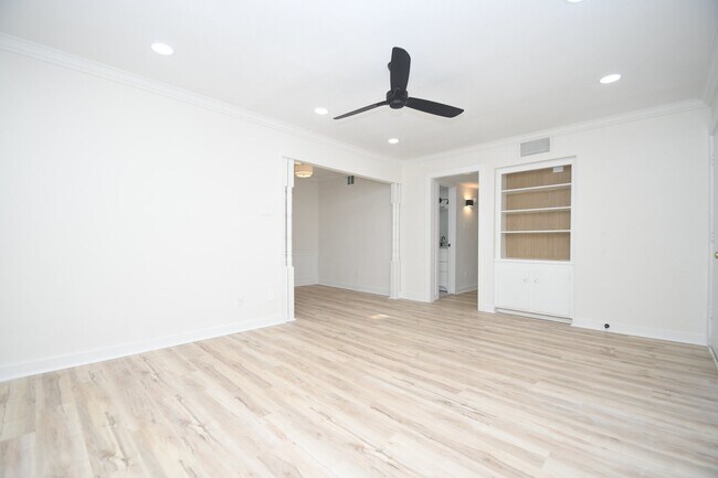 Building Photo - 800 Post Oak Blvd