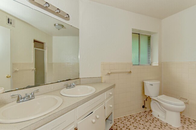 Building Photo - 3105 Pelzer Ave