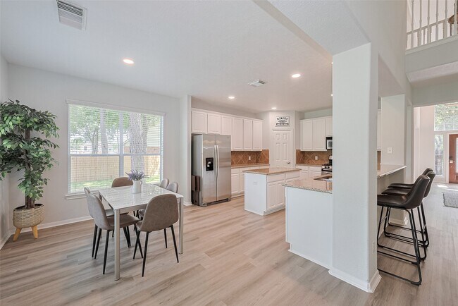 Building Photo - 14 Sprite Woods Pl