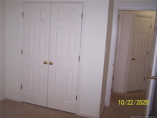 Building Photo - 6316 Chagrin Rd