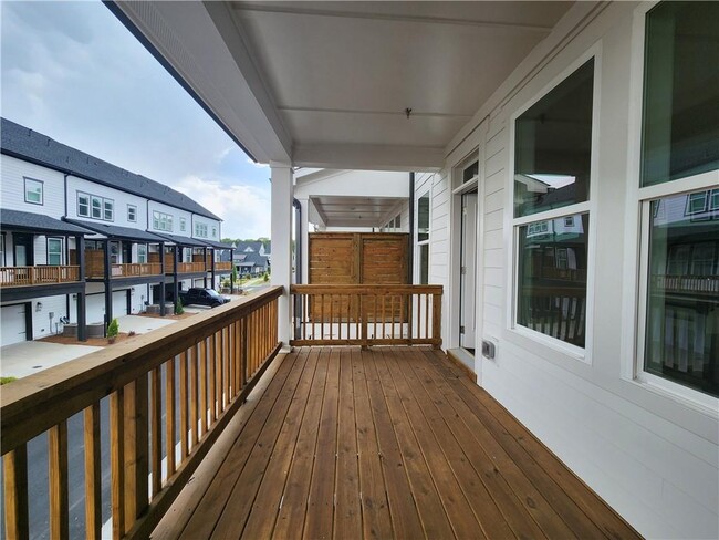 Building Photo - 1222 Waterfall Ct
