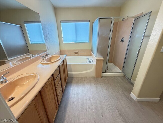 Building Photo - 5360 Cielo Oro St