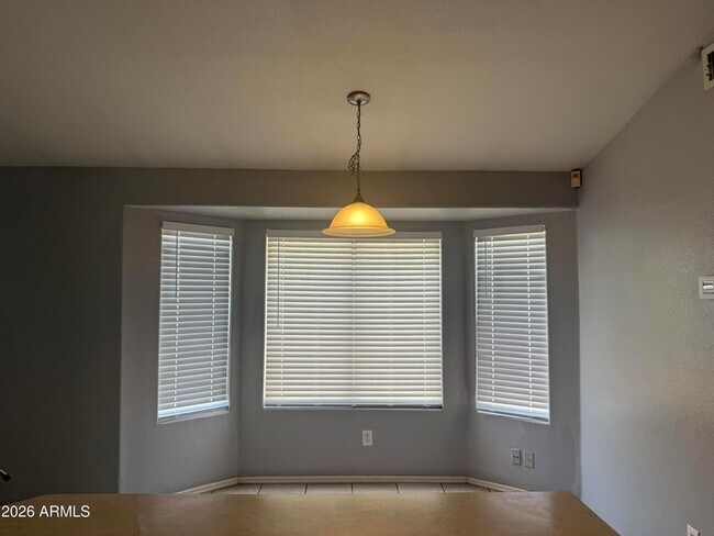 Building Photo - 8743 W Sierra Vista Dr