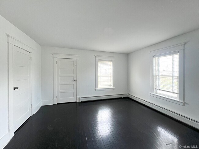 Building Photo - 17 Washington Ave