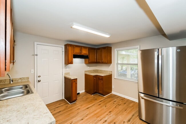 Building Photo - 4222 Homer Rd N