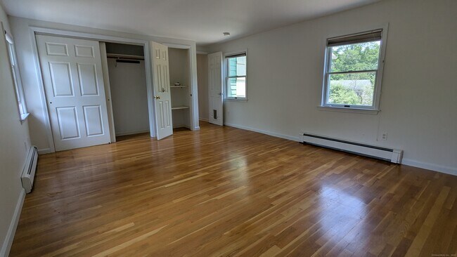 Building Photo - 117 N Taylor Ave