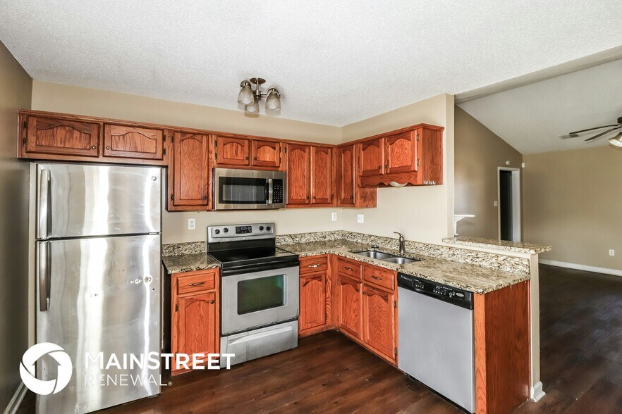 Building Photo - 6677 Kentbrook Dr