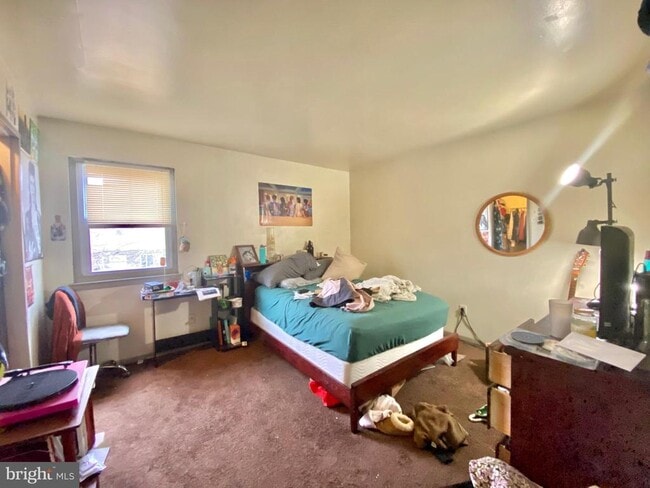 Building Photo - 2104 N 11th St