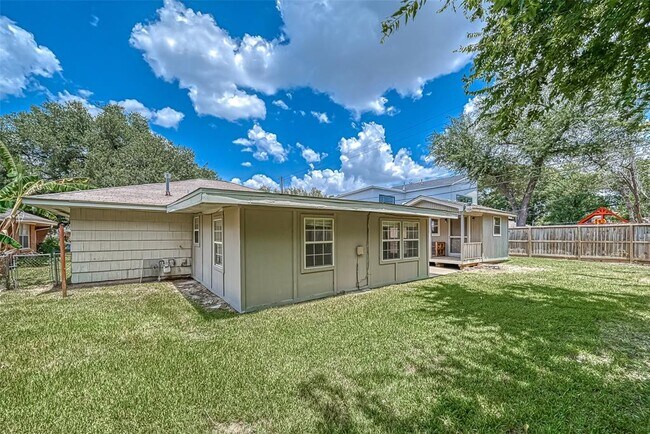 Building Photo - 4117 Lemac Dr