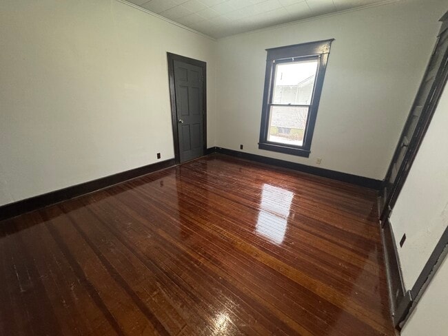 Building Photo - 32 S Virginia Ave