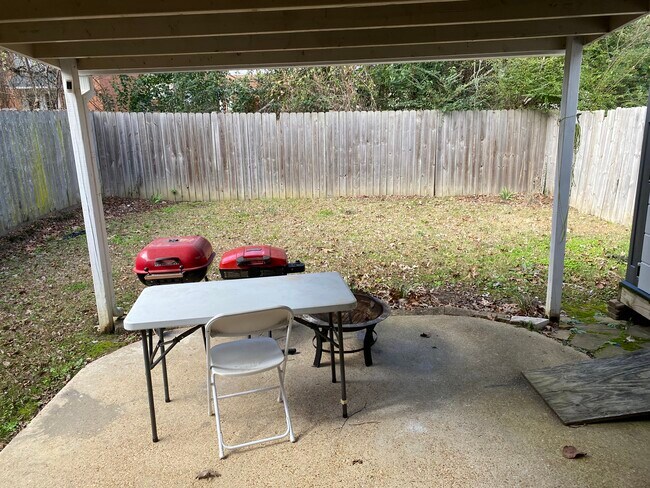 Building Photo - 217 Brendalwood Blvd