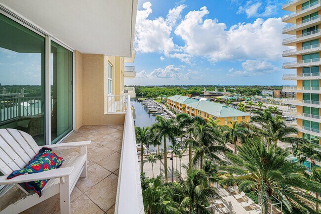 Building Photo - 700 E Boynton Beach Blvd