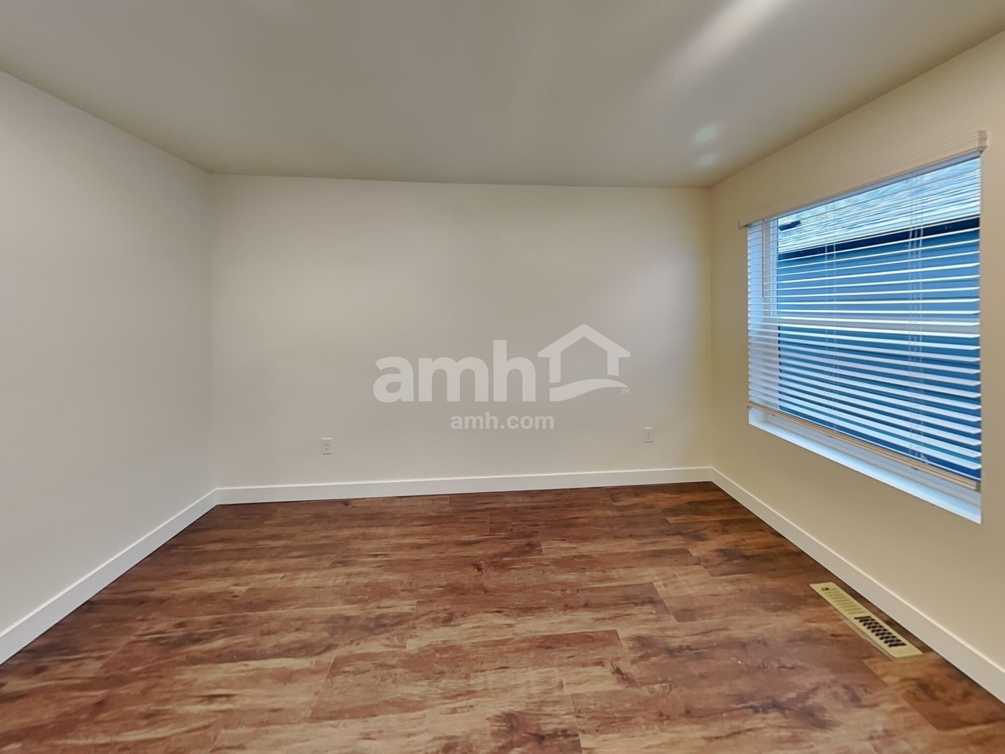 Building Photo - 8405 48th Pl NE