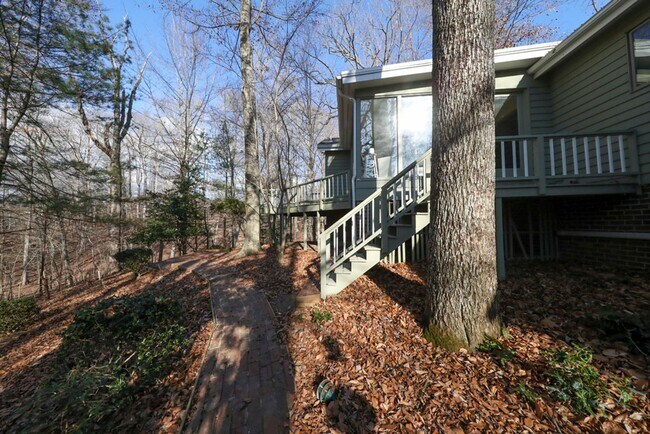 Building Photo - Luxury Kingsmill Treehouse Retreat | 7BR Custom Home with Private Suite