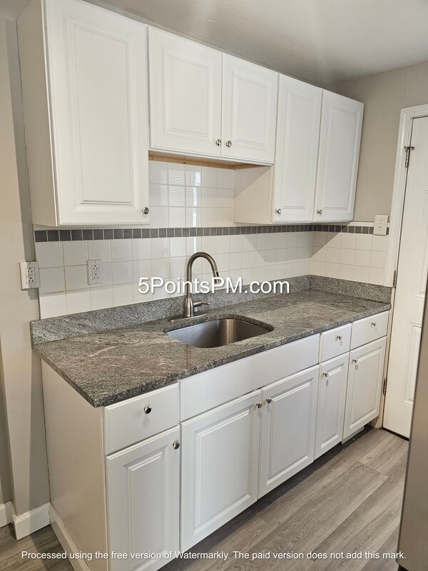 Building Photo - 25170 Treadwell Ave