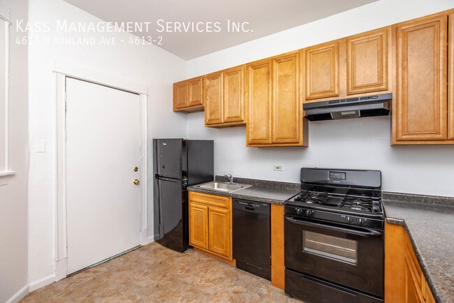 Building Photo - 4613 N Ashland Ave