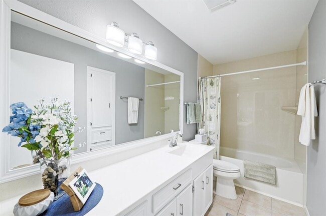 Building Photo - 110 Ridge Oak Dr