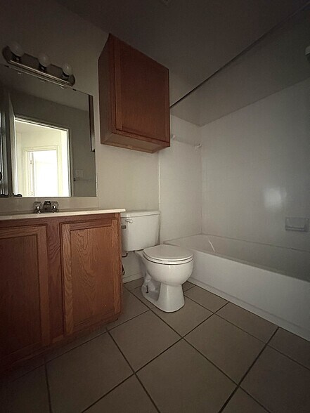 Building Photo - 6600 Temora Loop
