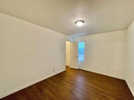 Building Photo - 904 Lasso Dr