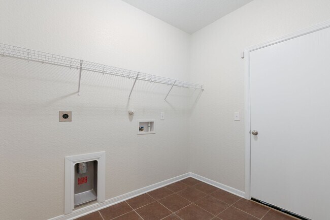 Building Photo - Helotes~Beautiful Laurel Canyon Subdivisio...