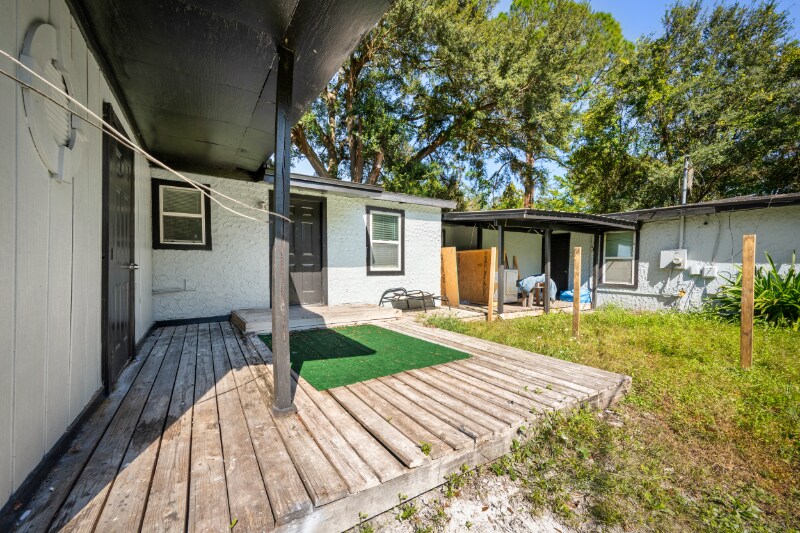 Building Photo - 304 Bernard Rd