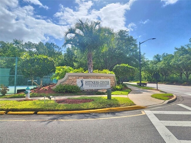 Building Photo - 4 bedroom, 2 bathroom home located in Stoneybrook