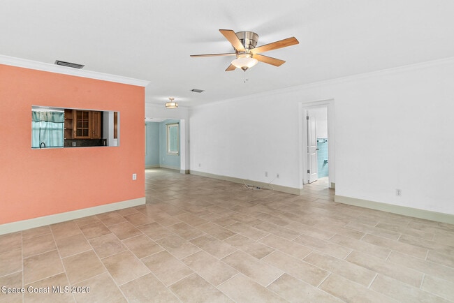 Building Photo - 2157 Barracuda Ave