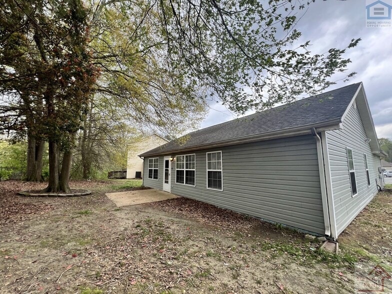 Building Photo - 3911 Allgood Ct