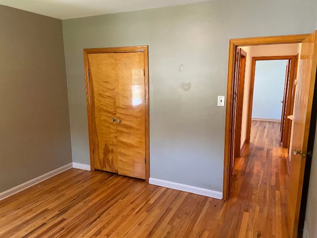 Building Photo - *COMING 9/15/2026* 3 Bedroom 2 Bathroom Single Family Home in the Avenues!!