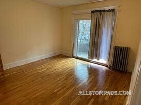 Building Photo - 194 Kelton St