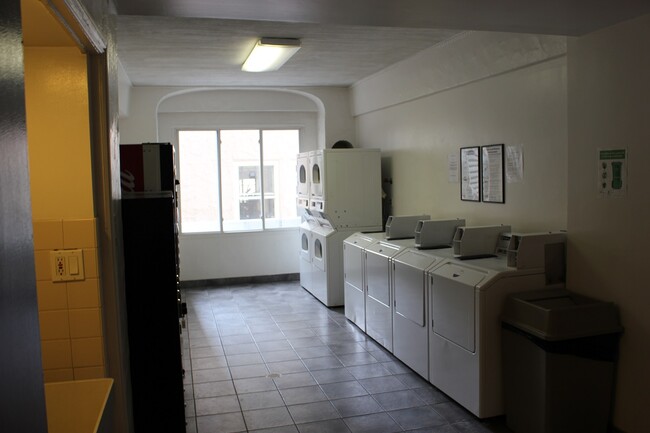 Laundry Room - 620 Jones St