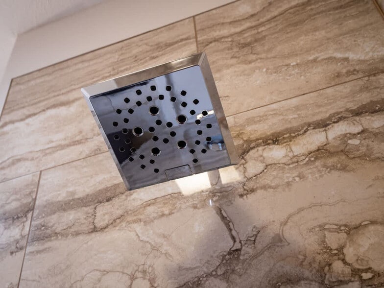 Building Photo - 1415 W 57th St