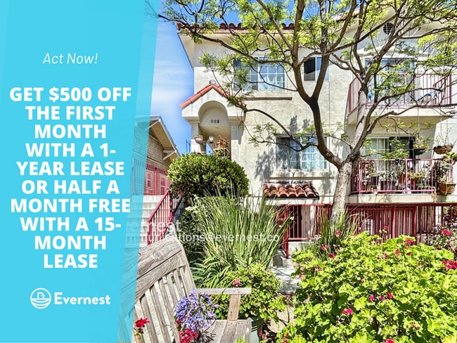 Building Photo - 522 Serrano Ave