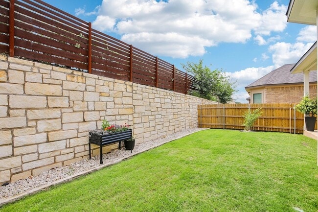 Building Photo - 12803 Bloomington Dr