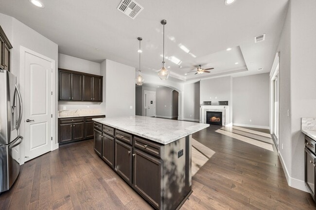 Building Photo - 8099 Traditions Ct