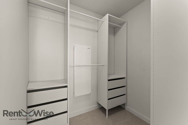 Building Photo - 50 Jerrold Ave