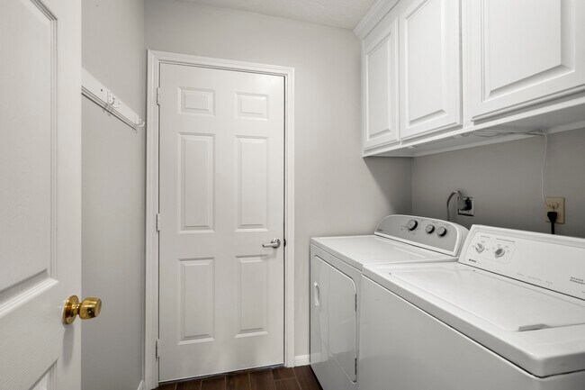 Building Photo - 11307 Travelers Way Cir