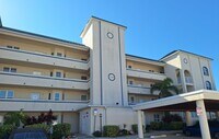Building Photo - 3BR 3BA Bouchelle Island Condo!