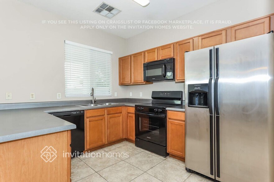 Building Photo - 1450 S Longspur Ln