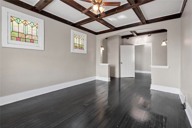 Building Photo - 3915 Schiller Pl